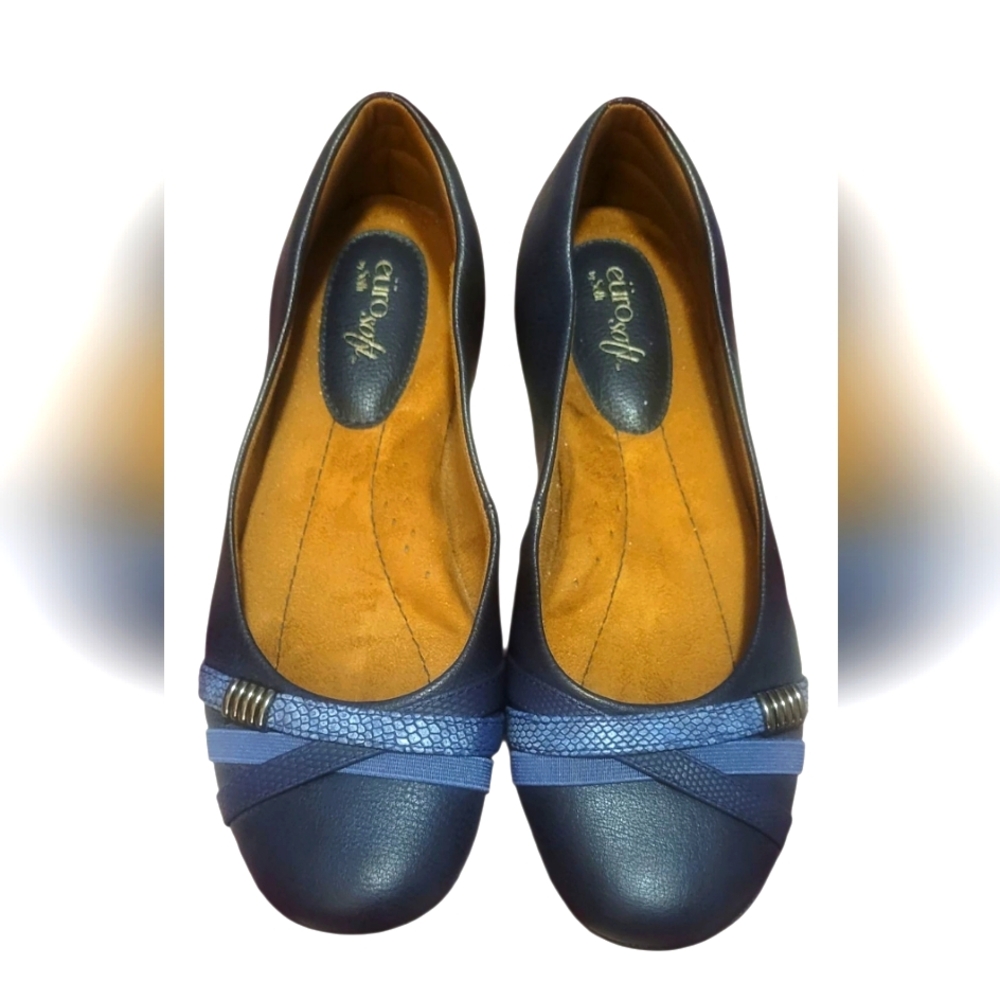 Eurosoft Navy Ballet Flats with Textured Strap Accent 9